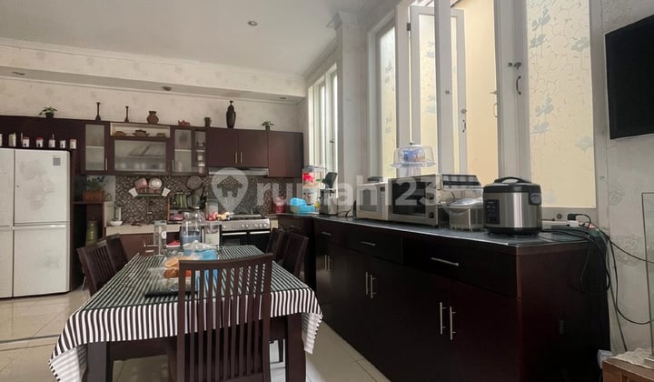 Dijual Rumah Mewah dan Siap Huni di Kota Baru Parahyangan