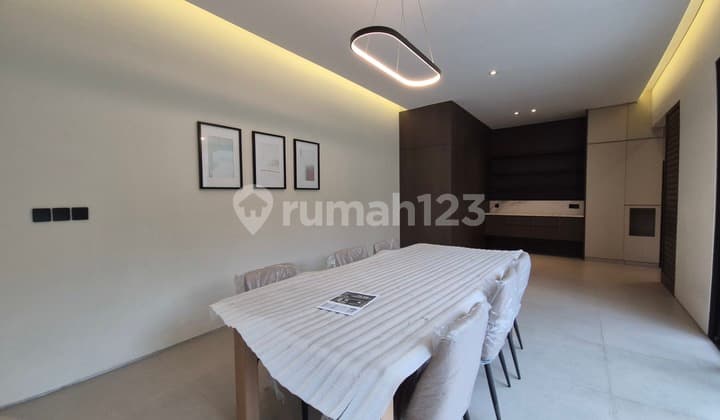 Cek Segera Ke Lokasi, Rumah Semi Furnish Diarea Kota baru Parahyangan, Bandung