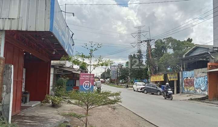 Dijual Rumah Tua Dan Ex Showroom Di Wanaherang