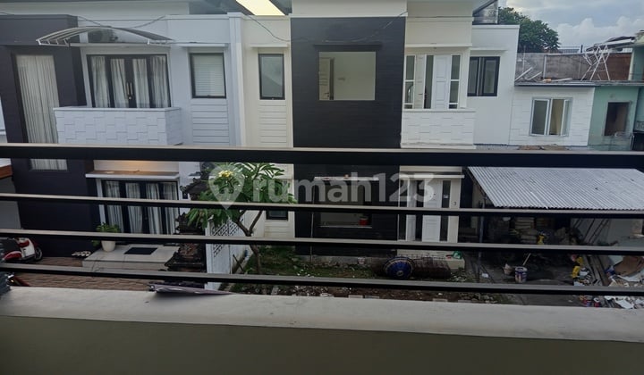 Rumah Minimalia 3Kt di Sayap Nangka, One Gate System, Dekat Living World