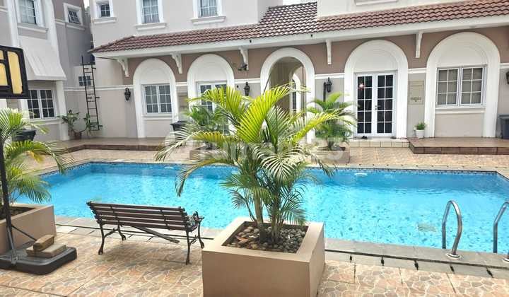 Dijual Rumah Siap Huni di Alesha House Vanya Park Bsd