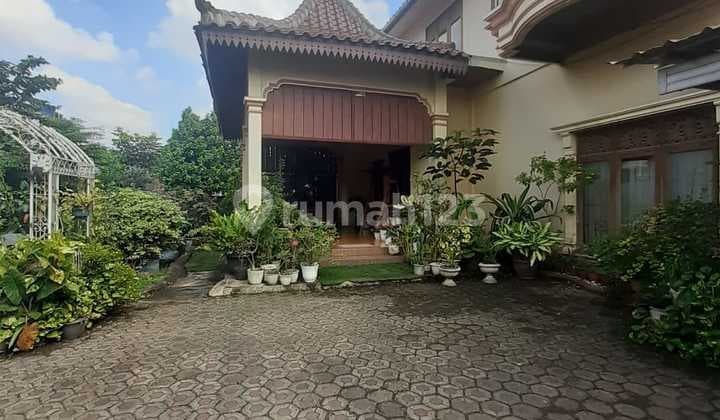 Dijual Rumah Luas Dan Nyaman Di Karang Tengah Tangerang