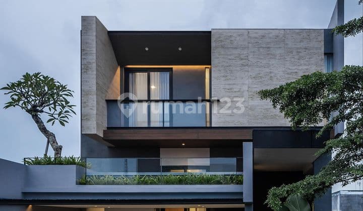 Rumah Mewah Baru SHM 2 Lantai SHM Kedungwuni, Pekalongan