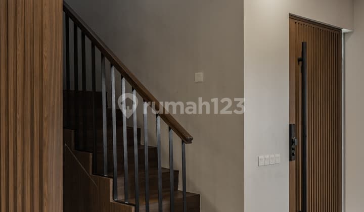 Rumah Mewah Baru SHM 2 Lantai SHM Kedungwuni, Pekalongan