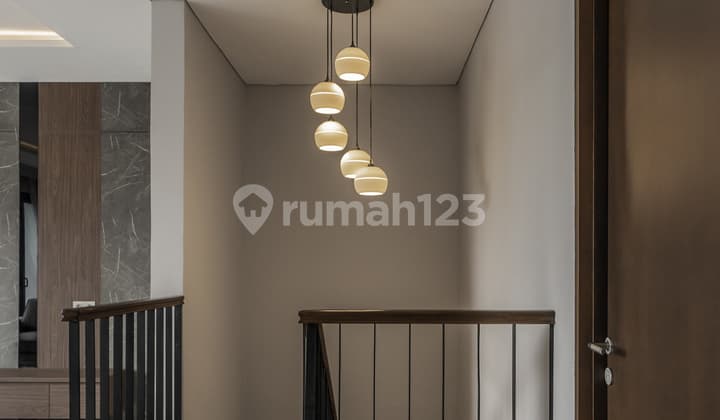 Rumah Mewah Baru SHM 2 Lantai SHM Kedungwuni, Pekalongan