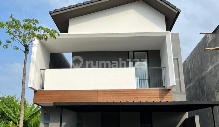 Rumah Modern 2 Lantai bisa KPR Lokasi Strategis