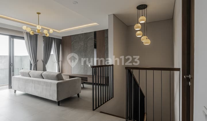 Rumah Mewah Baru SHM 2 Lantai SHM Kedungwuni, Pekalongan