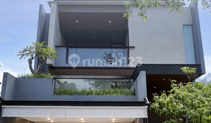 New Modern Luxury 2-Storey House! SHM Flood-Free Strategic Location