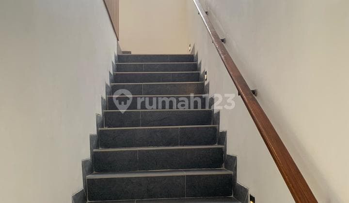 Rumah Modern Baru SHM 2 Lantai di Buaran, Pekalongan