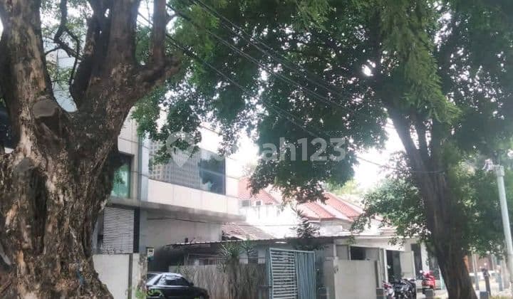 Dijual Rumah Jalan Senopati Kebayoran Baru