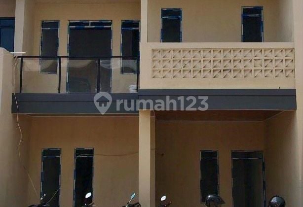 Rumah 2 Lantai SHM Dekat Akses MRT Lokasi Bebas Banjir Yuk Survei