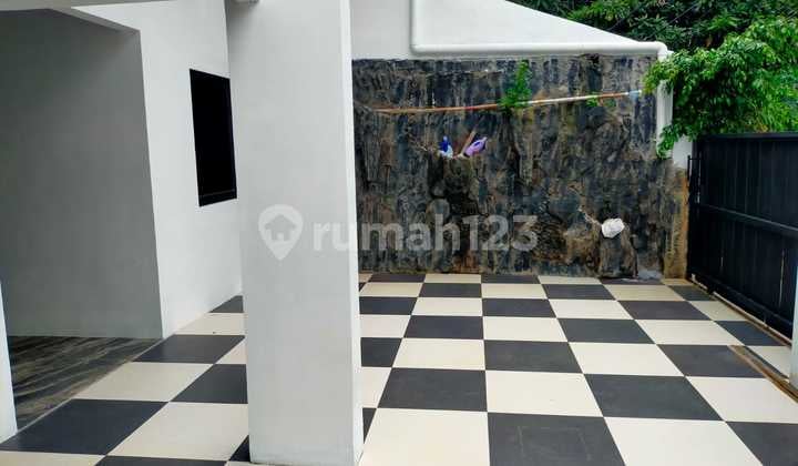 Rumah Hook Dalam Komplek Cocok untuk Investasi