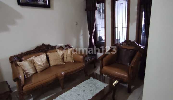 Rumah Pinggir Jalan Utama Alur Laut Bebas Banjir