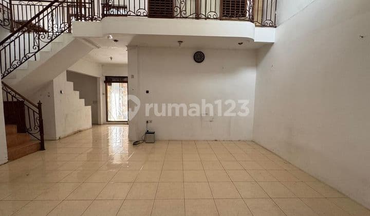 Disewakan Cepat Rumah 2 Lantai di Rawamangun
