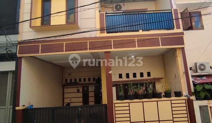 Dijual Rumah Minimalis 2,5 Lantai di Kompleks Tugu , Koja