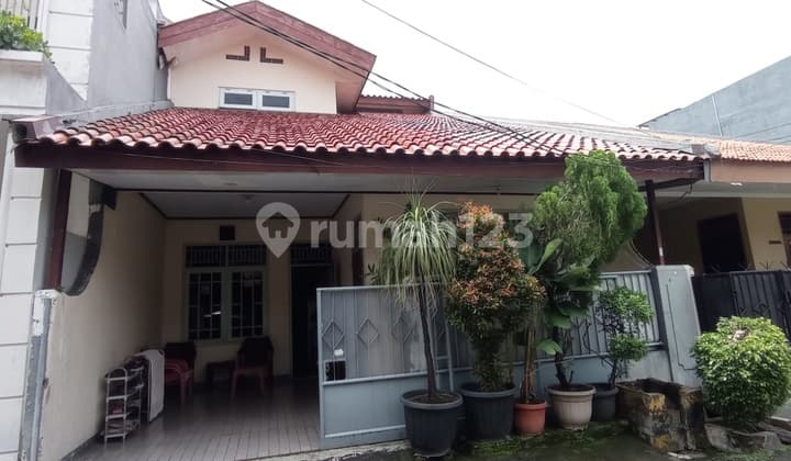 For Quick Sale House in Rawamangun North Jakarta