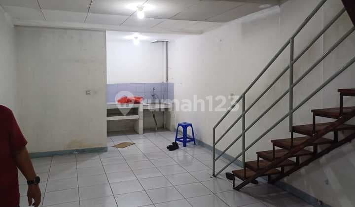 Disewa Rumah Taman Palem Lestari , Jakarta Barat