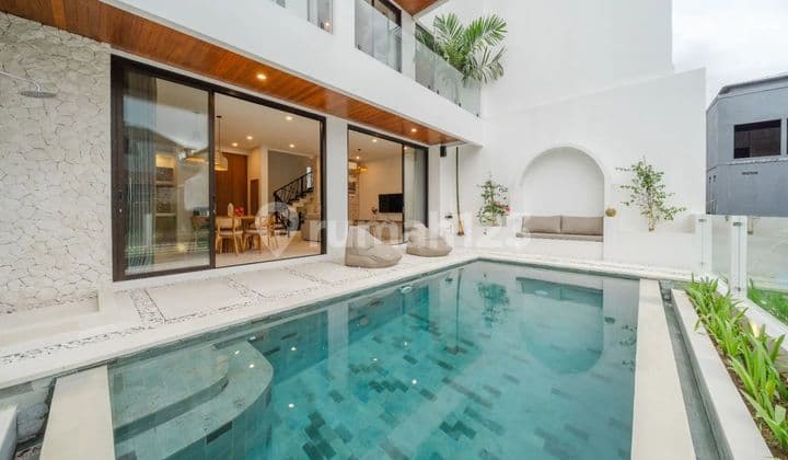 3 Bedroom Brand New Luxury Villa In Pererenan Canggu Bali With Rice Field View