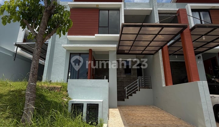For Rent: Sukajadi House, Agathis Cluster, Central Hook Position, Area