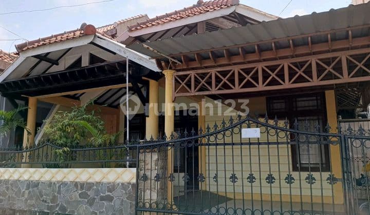 Rumah Strategis Dekat Fasilitas Umum di Wonodri Semarang