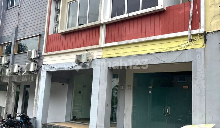 Ruko 2 Lantai Parkir Luas Seberang Sekolah Pahoa di Golden 8 Gading Serpong, Tangerang