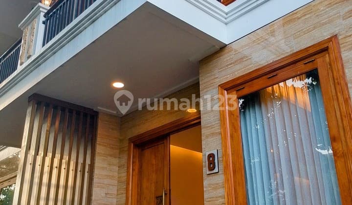 Sewa Rumah Tinggal Mewah Exclusive Lokasi Strategis di Lebak Bulus, Jakarta Selatan
