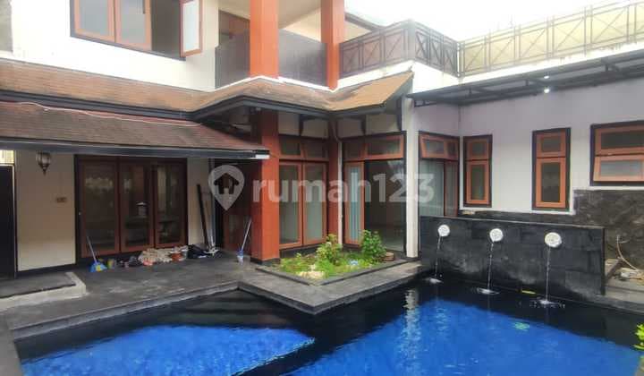 Rumah Bagus 2 Lantai Letak Strategis (ada kolam renang) di Cilandak, Jakarta Selatan