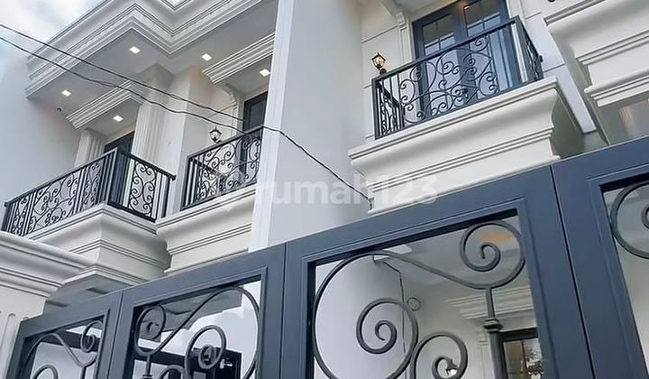 Brand New! Rumah Desain Modern Elegan di Kawasan Prestisius Cempaka Putih - Jakarta Pusat