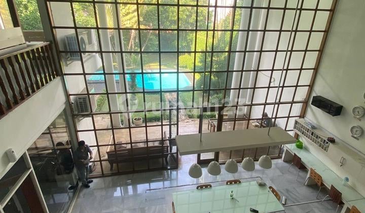 Sewa Rumah Mewah Cantik Luas Asri Siap Huni Lokasi Strategis di Kemang - Jakarta Selatan