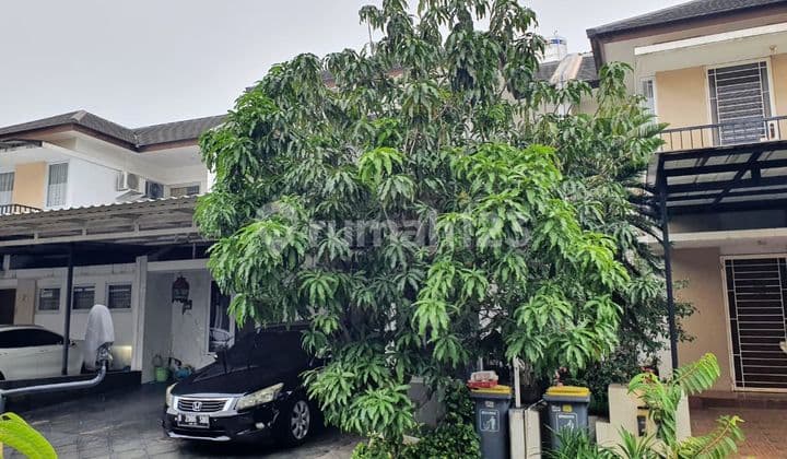 Di Jual Rumah 2Lantai Lingkungan Asri Aman Strategis