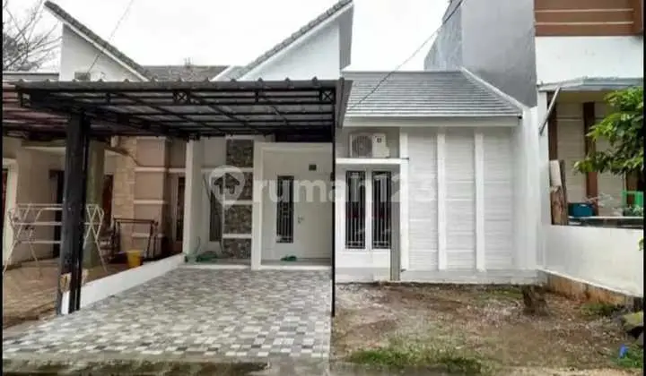 Nice House in Serpong Garden Cluster Green River Tangerang