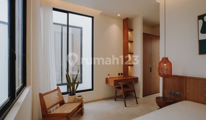 Villa Modern Dan Mewah 2 Lantai Di Kerobokan