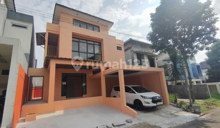Rumah Bagus Shm Di Sentul City View Pegunungan