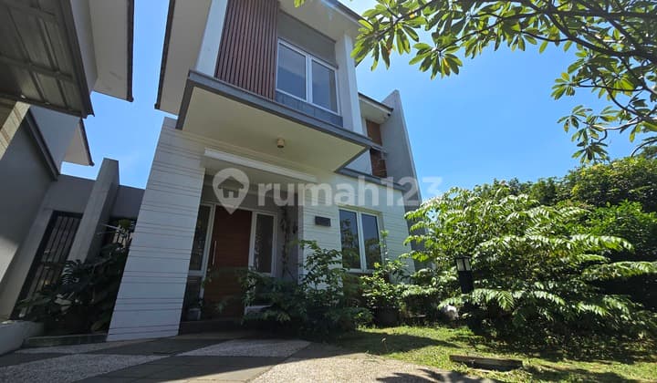 Rumah Minimalis Modern Bagus Lingkungan Asri Dekat Kota Cibubur