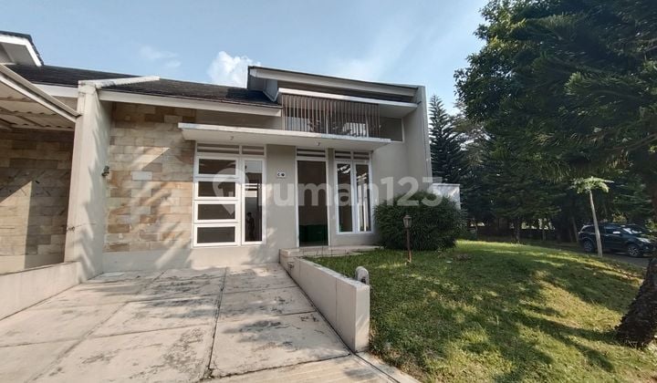 Rumah Bagus Posisi Hook Lokasi Strategis dan Asri di Sentul City