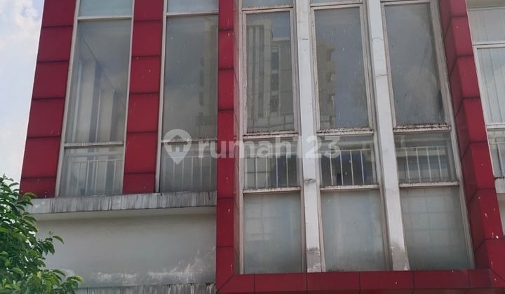 Ruko 63.0 M² Unfurnished PPJB Sangat untuk Kantor Posisi Hook