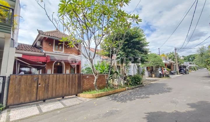 Rumah Tipe Bali Shm Semi Furnish Di Lingkungan Yang Asri