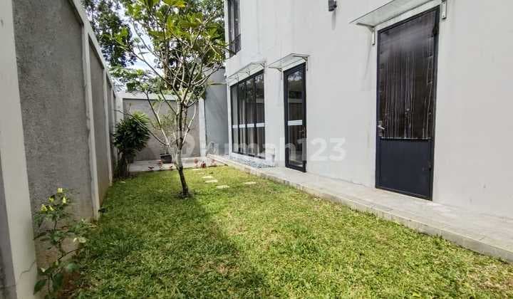 Rumah Minimalis Modern Di Cluster Premium View Lapangan Golf Juga Dekat Exit Tol