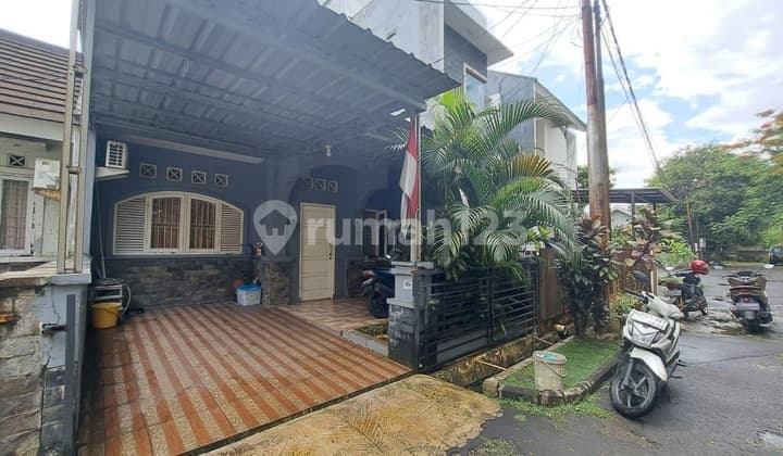 Rumah Siap Huni dengan Hunian Nyaman dan Asri di Graha Raya