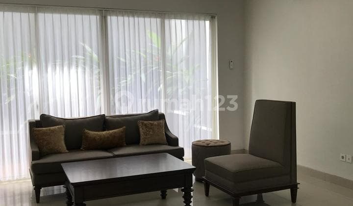 Rumah Elegan SHM di Bintaro Sektor 9