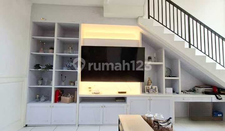 Rumah di Bintaro 2 Lantai SHM KT 4+1 KM 3+1