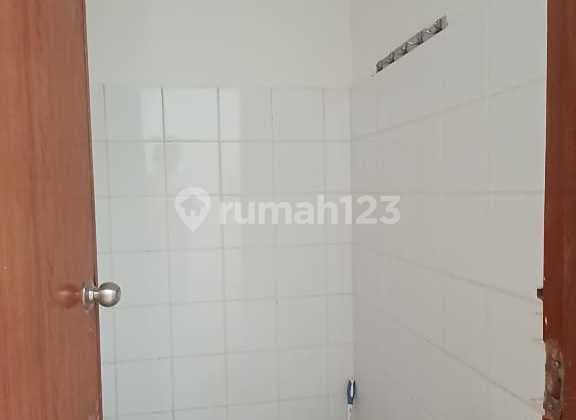 Rumah 2 Lantai Lokasi Strategis Akses Mudah Bintaro Sektor 9 SHM