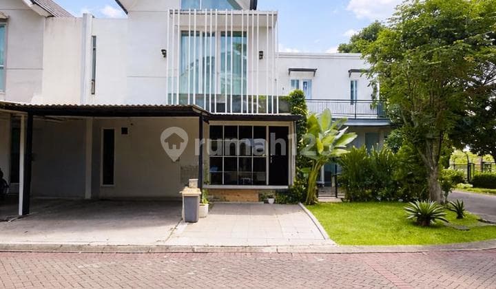 Modern Corner House at Discovery Bintaro
