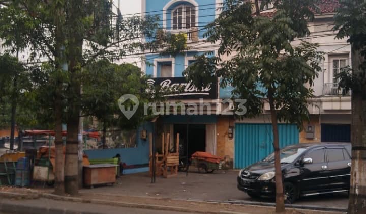 Zero Shophouse Taman Niaga Soekarno Hatta Street Malang