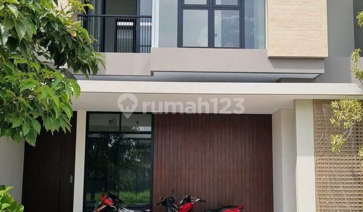 Dijual Rumah Baru Gress Minimalis Siap Huni Woodland 2Lt Citraland Utama Lt135m 4Kt Dekat Gwalk dan Pakuwon Mall Surabaya Barat