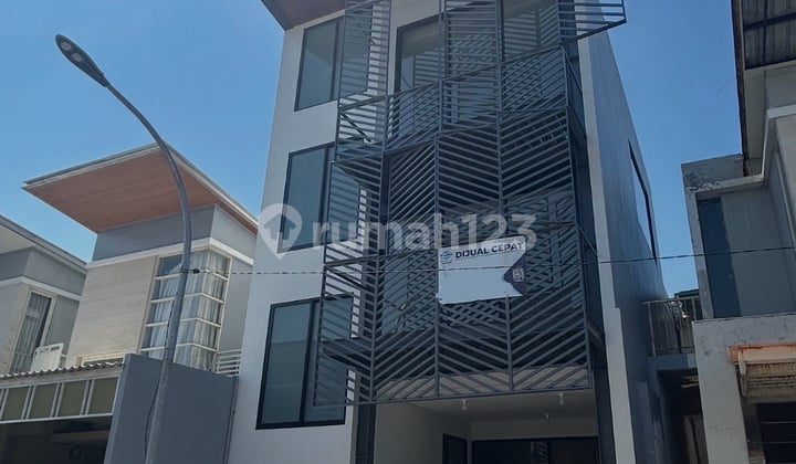 Royal Park Residence