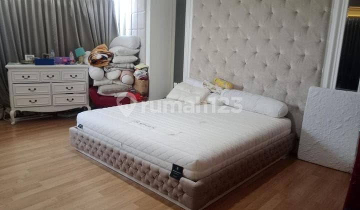 Apartemen The Peak Residence Tunjungan Plaza 5, Dekat Bg Junction