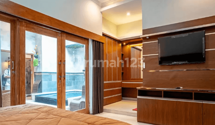 Villa Mewah Full Furnished di Renon