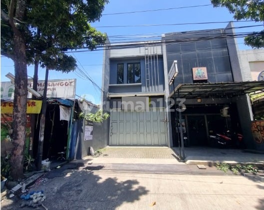 Ruko di Main Road BKR Bandung, Strategis pusat kota , cocok Kantor, Bank, investasi