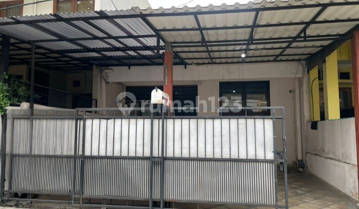Rumah di Komplek Pondok Indah Jaksel Dekat MRT Lebak Bulus